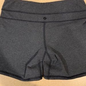Lululemon yoga shorts NWOT